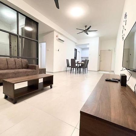 شقة Quartz Near To Jonker Walk With Infinity Pool Cozy 3B2B ملقا المظهر الخارجي الصورة