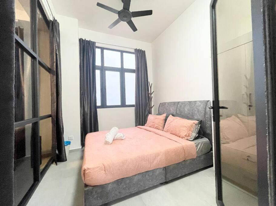 شقة Quartz Near To Jonker Walk With Infinity Pool Cozy 3B2B ملقا المظهر الخارجي الصورة