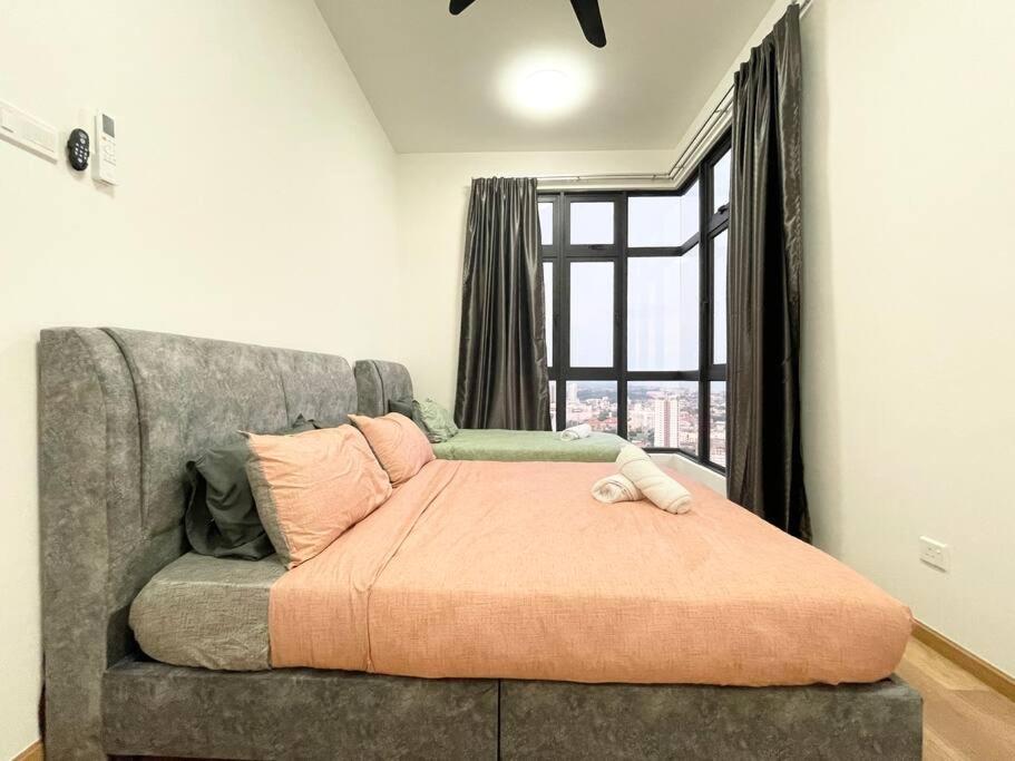 شقة Quartz Near To Jonker Walk With Infinity Pool Cozy 3B2B ملقا المظهر الخارجي الصورة