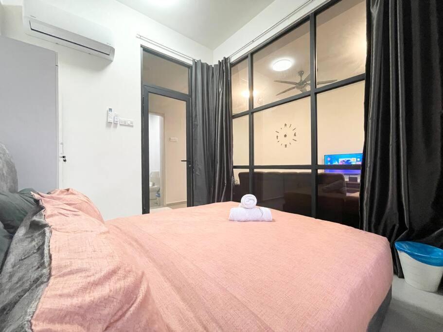 شقة Quartz Near To Jonker Walk With Infinity Pool Cozy 3B2B ملقا المظهر الخارجي الصورة